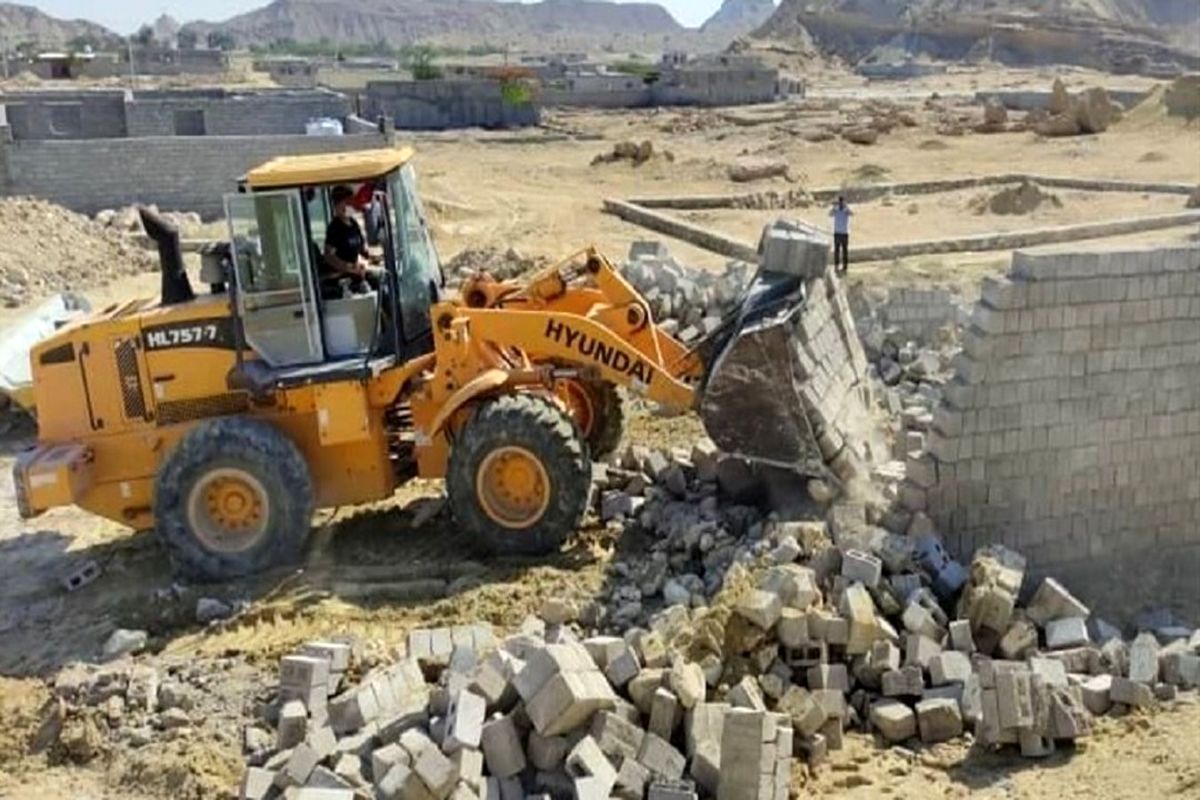 رفع تصرف ۱۳۰۰ میلیارد ریال اراضی ملی شهرستان کاشان در سال ۱۴۰۰