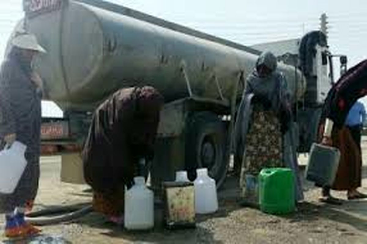 رفع مشکل کمبود آبِ پنجاه درصد مشترکان روستای کنار اسماعیل میناب