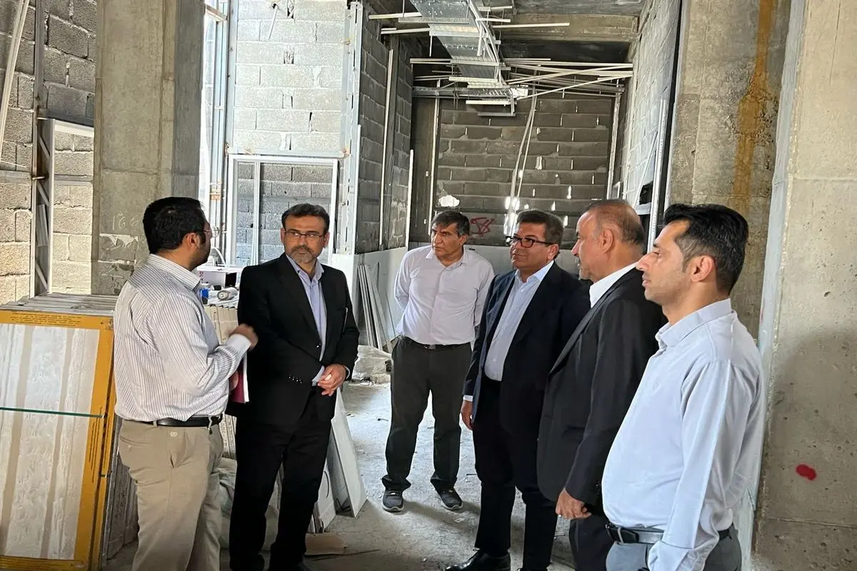 بازدید فرماندار لامرد از بزرگترین مرکز جامع سلامت استان فارس