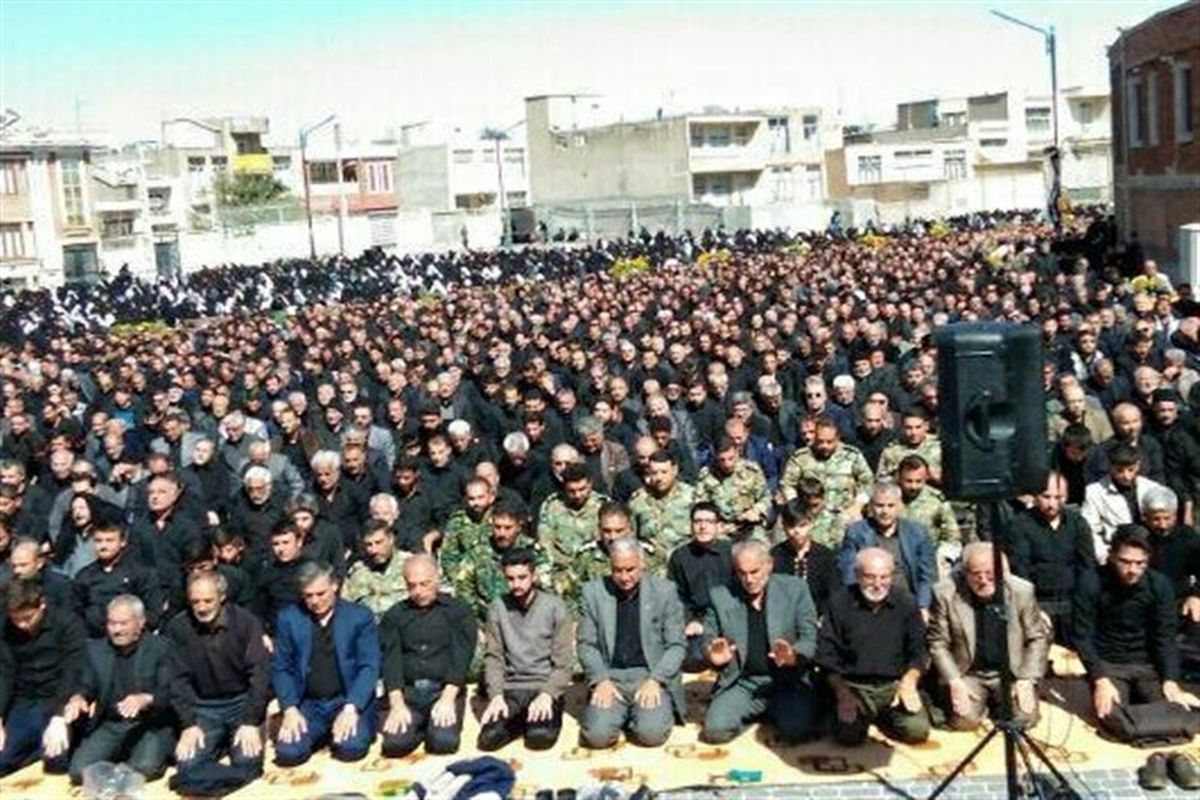 نماز ظهر عاشورا در سراسر استان سمنان اقامه شد