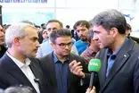 بازدید وزیر اقتصاد از غرفه ایرانسل در نمایشگاه الکامپ