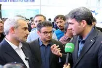بازدید وزیر اقتصاد از غرفه ایرانسل در نمایشگاه الکامپ