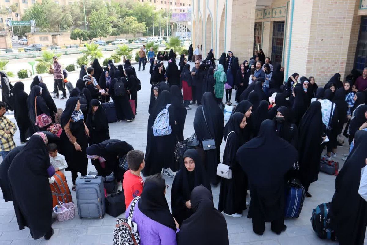 اعزام ۶۰۰ دختر خانم زائر اولی اصفهانی به مشهد مقدس 