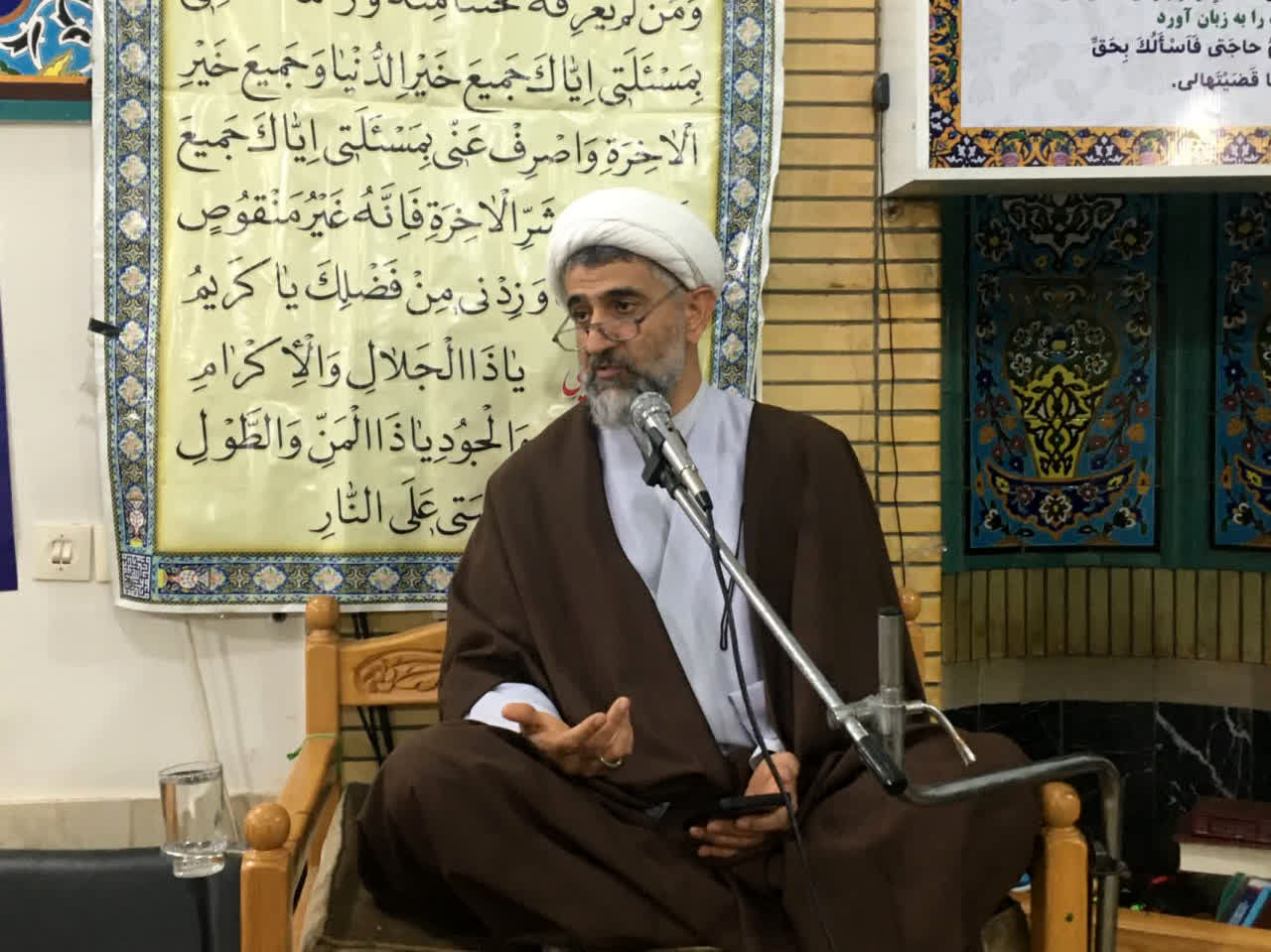 حاج قاسم سلیمانی با عبور از تعلقات جناحی و مادی به الگویی ماندگار تبدیل شد