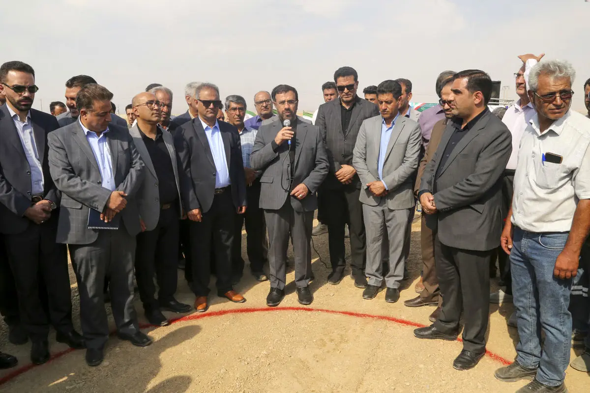 آغاز عملیات اجرایی نیروگاه خورشیدی ۱۵ مگاواتی خرمبید/توسعه نیروگاههای خورشیدی ضرورتی ملی برای رفع ناترازی برق است