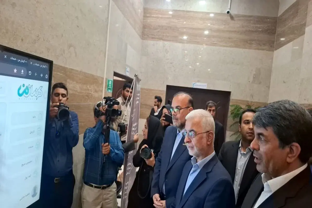 کارخانه نوآوری شهرداری کرمان با حضور وزیر کشور به بهرهبرداری رسید