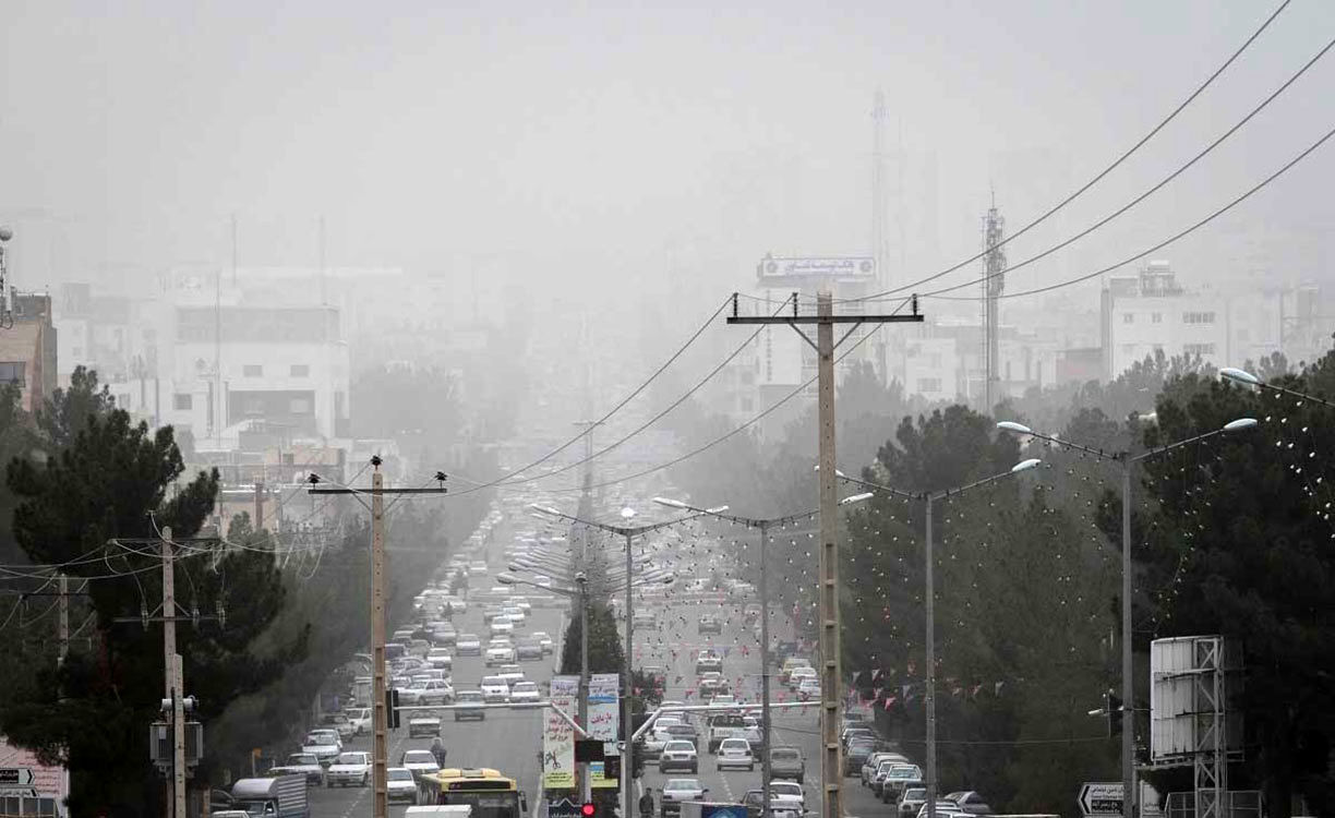 بیش از ۸۰ درصد آلودگی هوا ناشی از تردد خودروها است