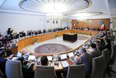 مهم‌ترین دستور کار ما انسجام و تلاش شبانه‌روزی در مسیر حل مشکلات است