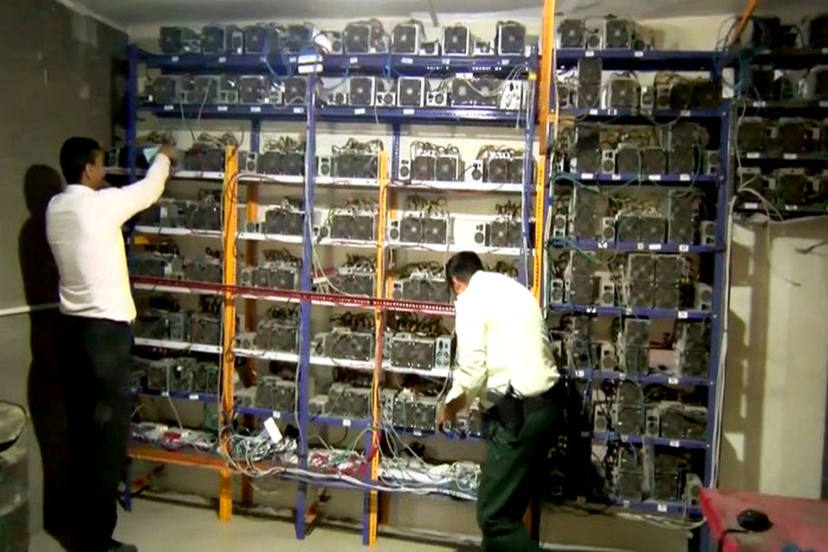 کشف ۱۱ دستگاه استخراج ارز دیجیتال، از یک قنادی در مشهد