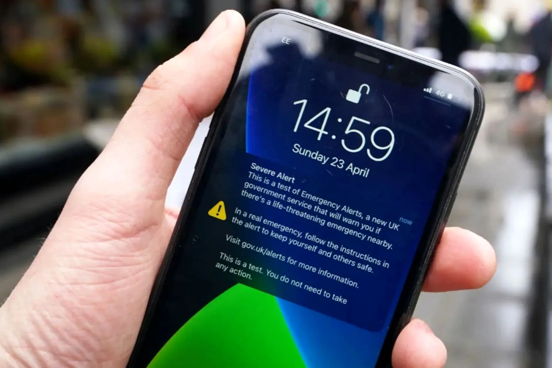 امروز چه پیامی روی تلفن همراه شامل مناطق رزمایش پدافند غیرعامل ظاهر می‌شود؟ + فیلم