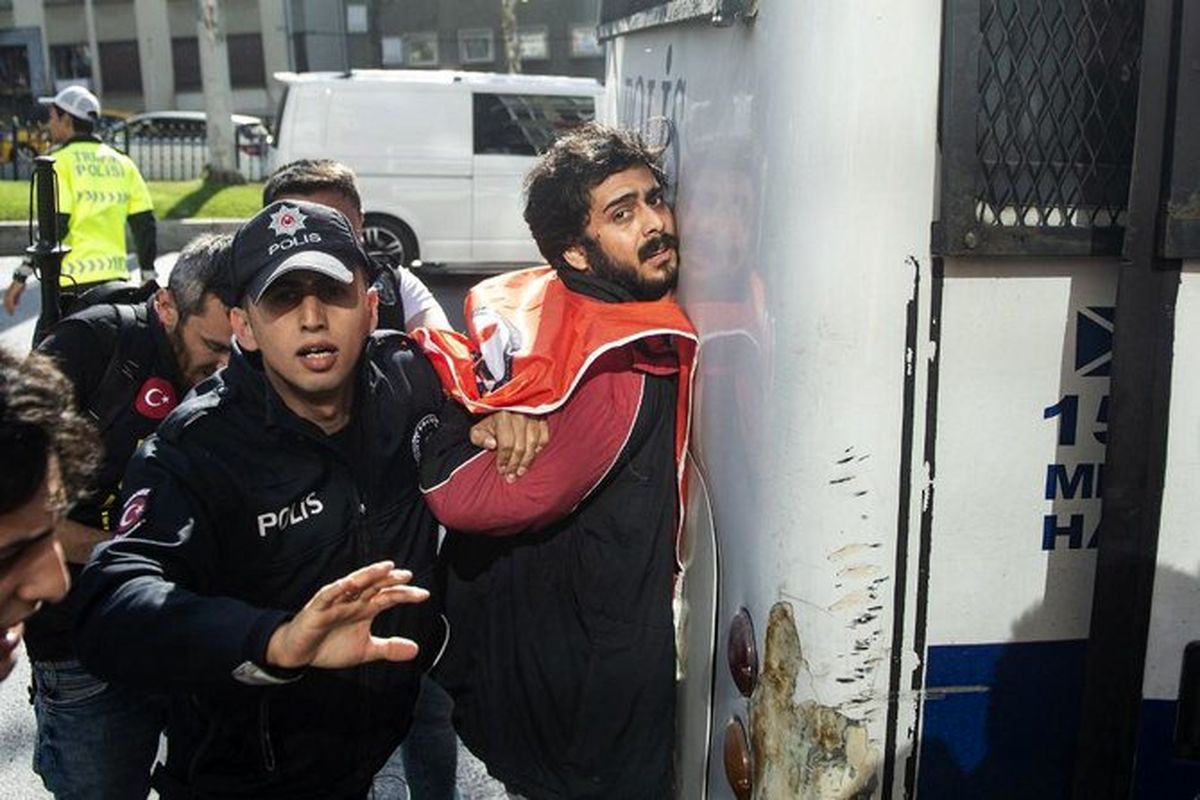 Turkey arrests 176 military personnel over suspected Gulen links