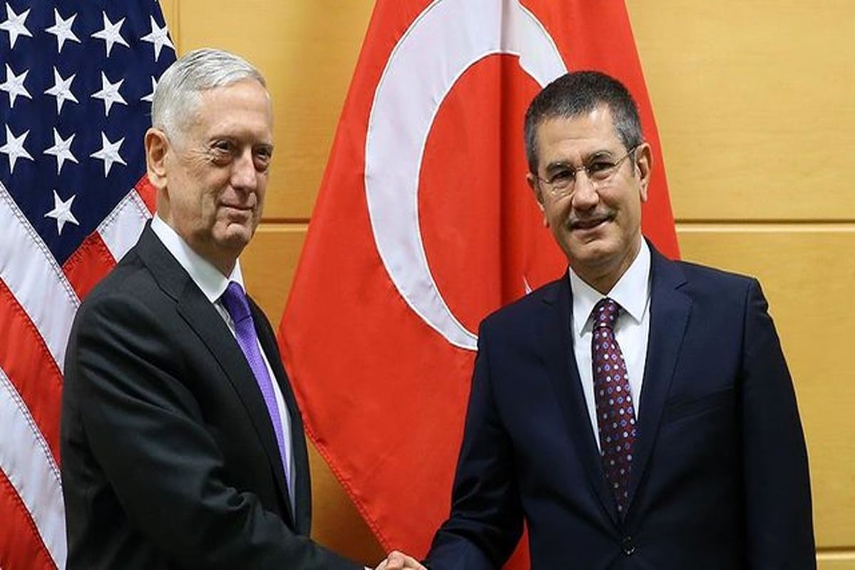 وزیران دفاع ترکیه و آمریکا با هم دیدار می کنند