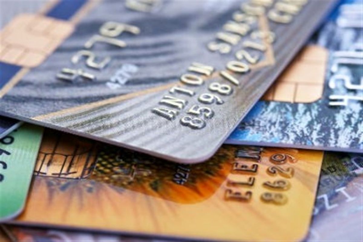 پرداخت کارت‌های اعتباری ۱۰۰ هزار تومانی به ۱۱ میلیون نفر از سوی دولت