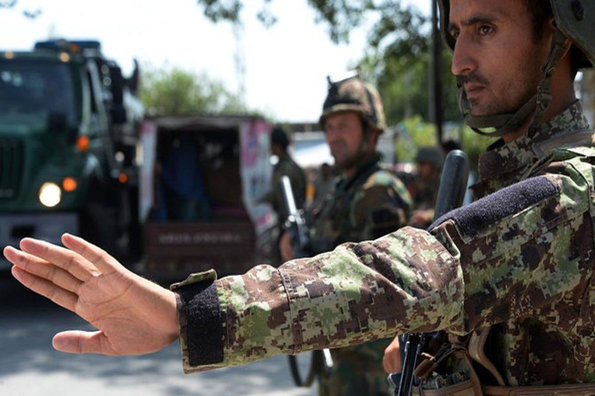 کشته شدن 7 پلیس افغانستان در حملات طالبان