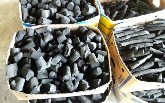 کشف 20 تن زغال بلوط قاچاق در لنجان