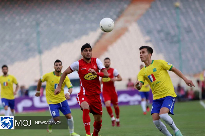 پرسپولیس هدیه صدر جدول را پس فرستاد/ پرسپولیس تهران 2 - 2 صنعت نفت