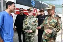 معاون نیروی زمینی ارتش از بیمارستان صحرایی نهاجا در مرز مهران بازدید کرد