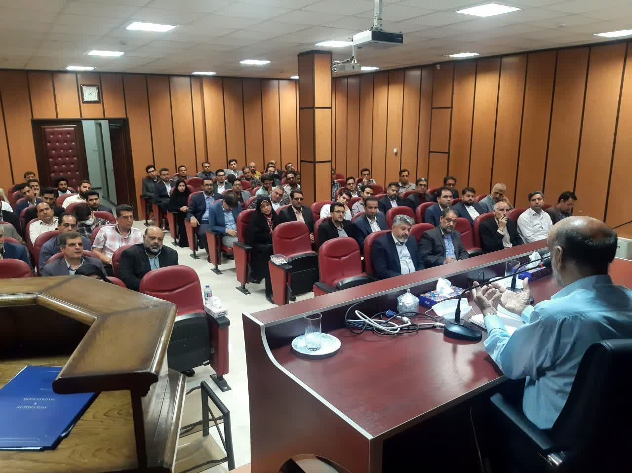 اولین نشست کمیته اقتصادی شورای ائتلاف نیروهای انقلابی استان یزد برگزار شد