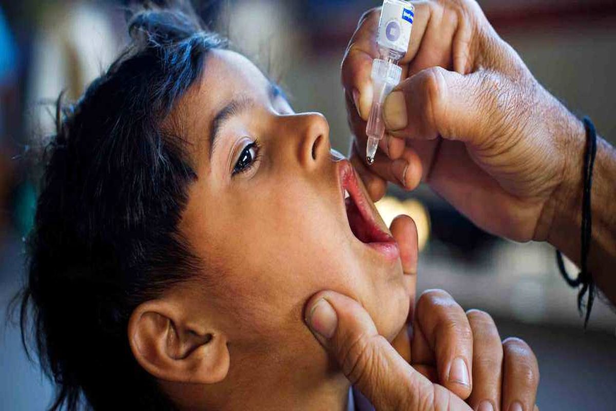 یک روز تا پایان طرح تکمیلی واکسیناسیون فلج اطفال/۱۲۲ هزار و ۸۴۷ کودک زیر پنج سال واکسینه شدند