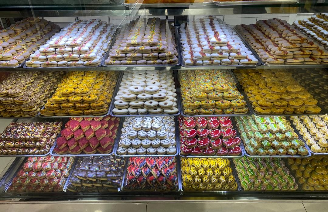 اجرایی شدن طرح خالص‌ فروشی شیرینی در فارس