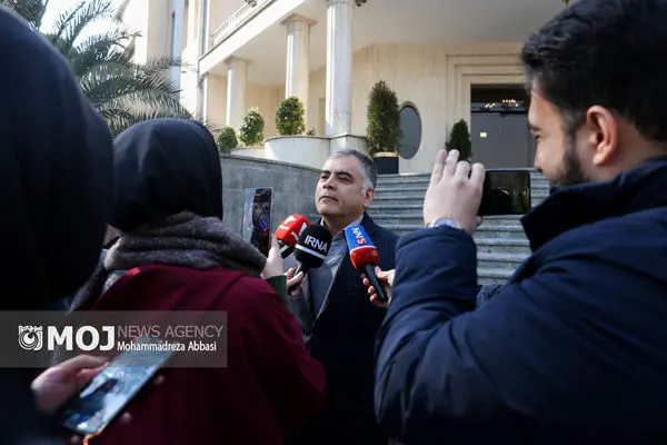 وزیر نفت از تولید روزانه ۵۰ هزار بشکه نفت‌خام در کشور خبر داد