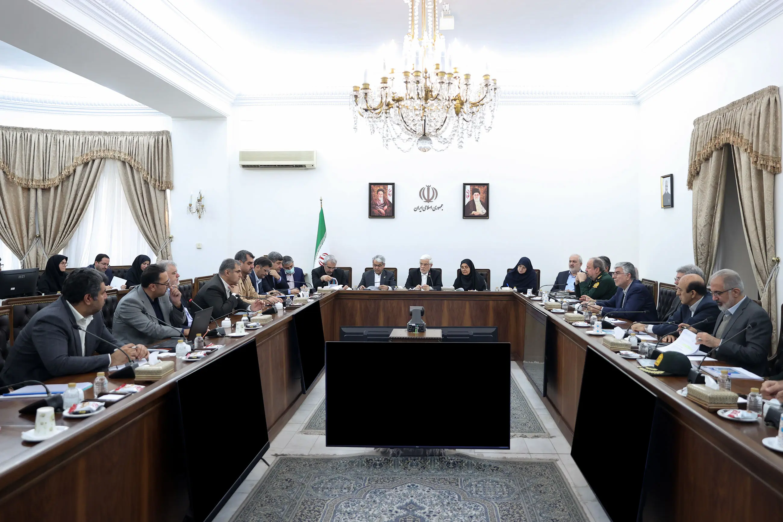 اختیارات لازم در زمینه ساخت مسکن به استانداران تفویض شود