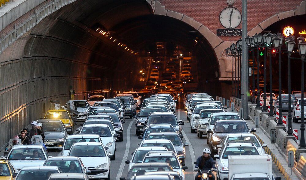 ترافیک سنگین در ۶ بزرگراه پایتخت