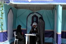 ارائه خدمات مشاوره و پاسخ به سوالات شرعی زائران نوروزی در مسجد مقدس جمکران
