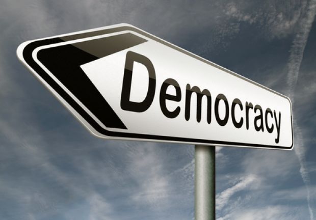 دموکراسی؛ شمشیر دولبه غرب برای پیشبرد منافعش در جهان