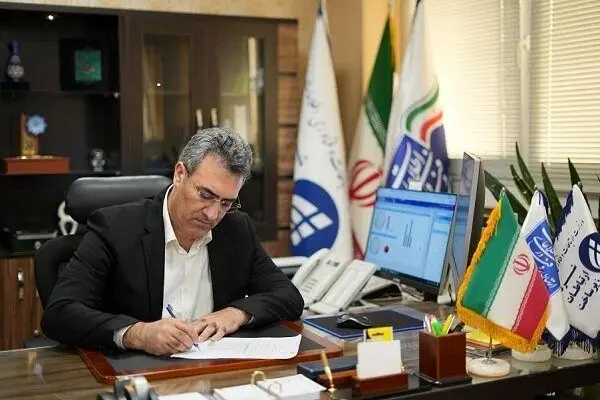 مدیرعامل شرکت ارتباطات زیرساخت هفته پدافند غیرعامل را تبریک گرفت