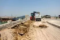 پیشرفت 15 درصدی طرح بهسازی دیوار ساحلی گورزین قشم