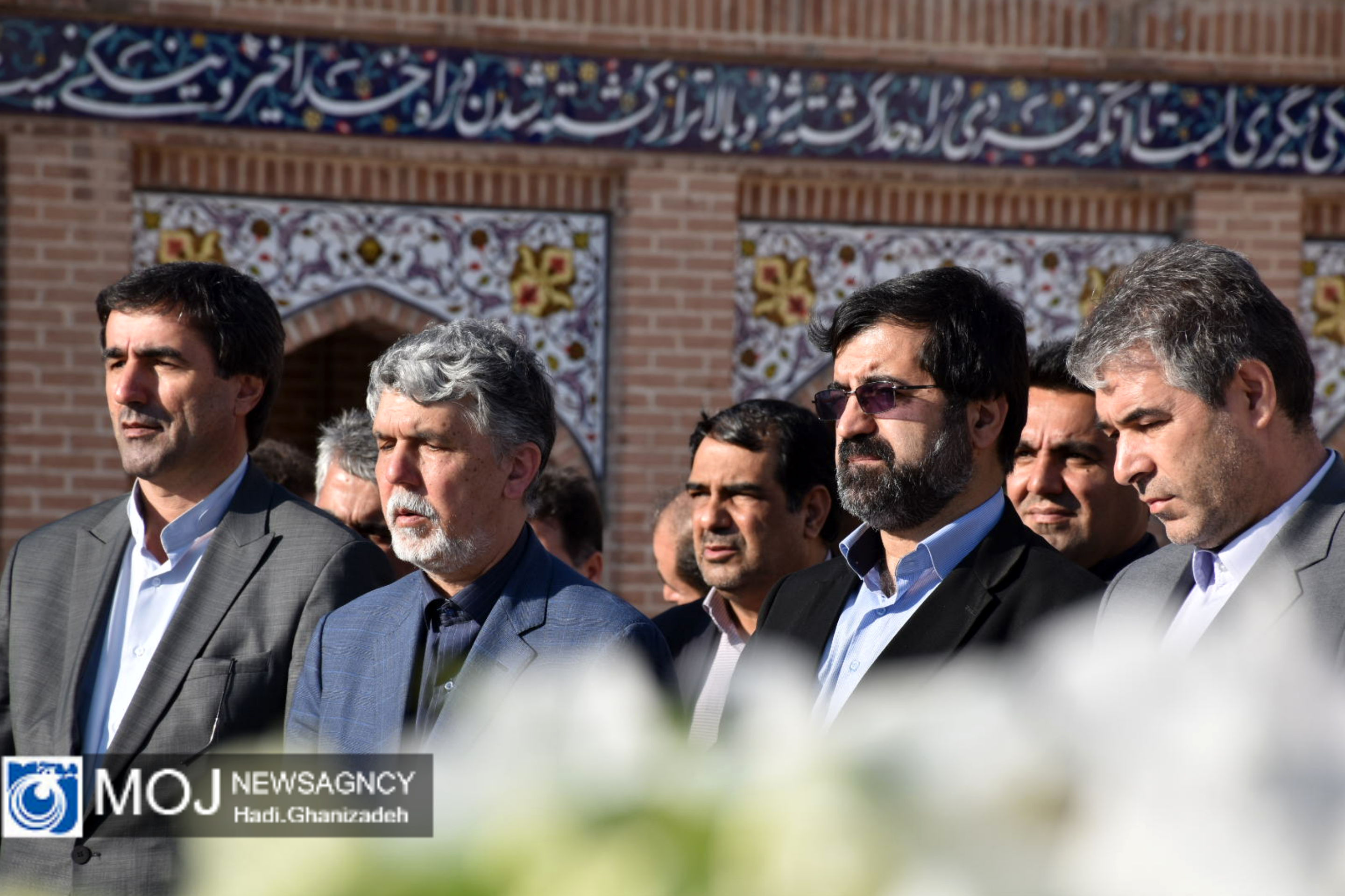 حضور وزیر فرهنگ و ارشاد اسلامی در گلزار شهدای اردبیل