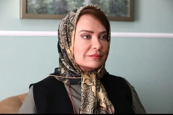 «نقاب» با بازی لعیا زنگنه به نماوا می‌آید