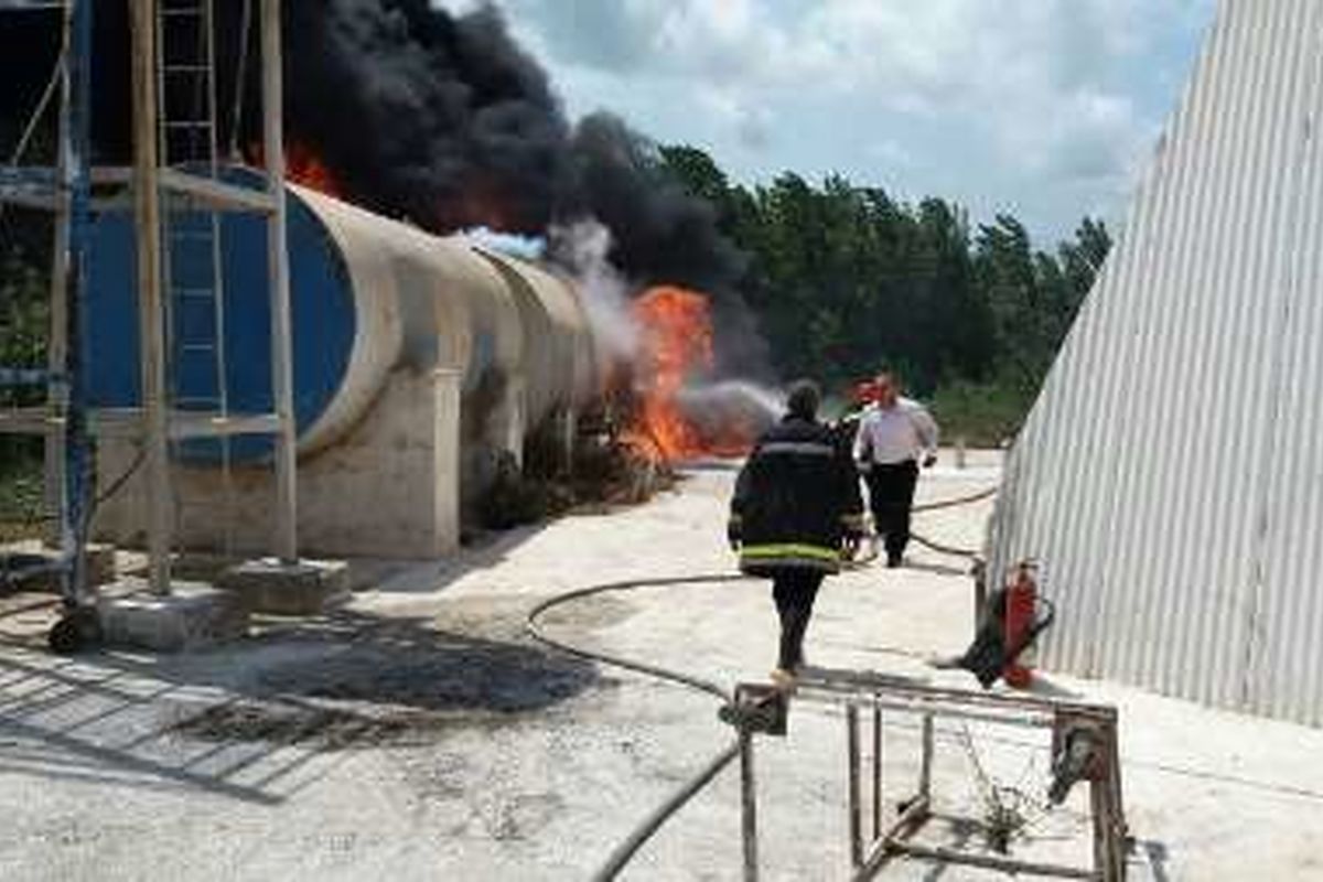 انفجار تانکر گازوئیل در شهرک صنعتی محمودآباد