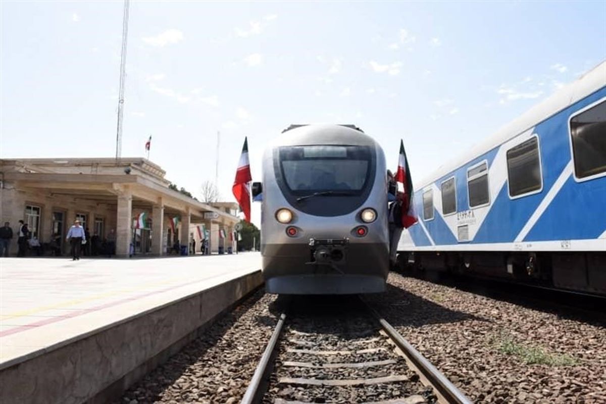 خط دوم راه آهن کرج - قزوین به طول 103 کیلومتر به بهره برداری رسید 
