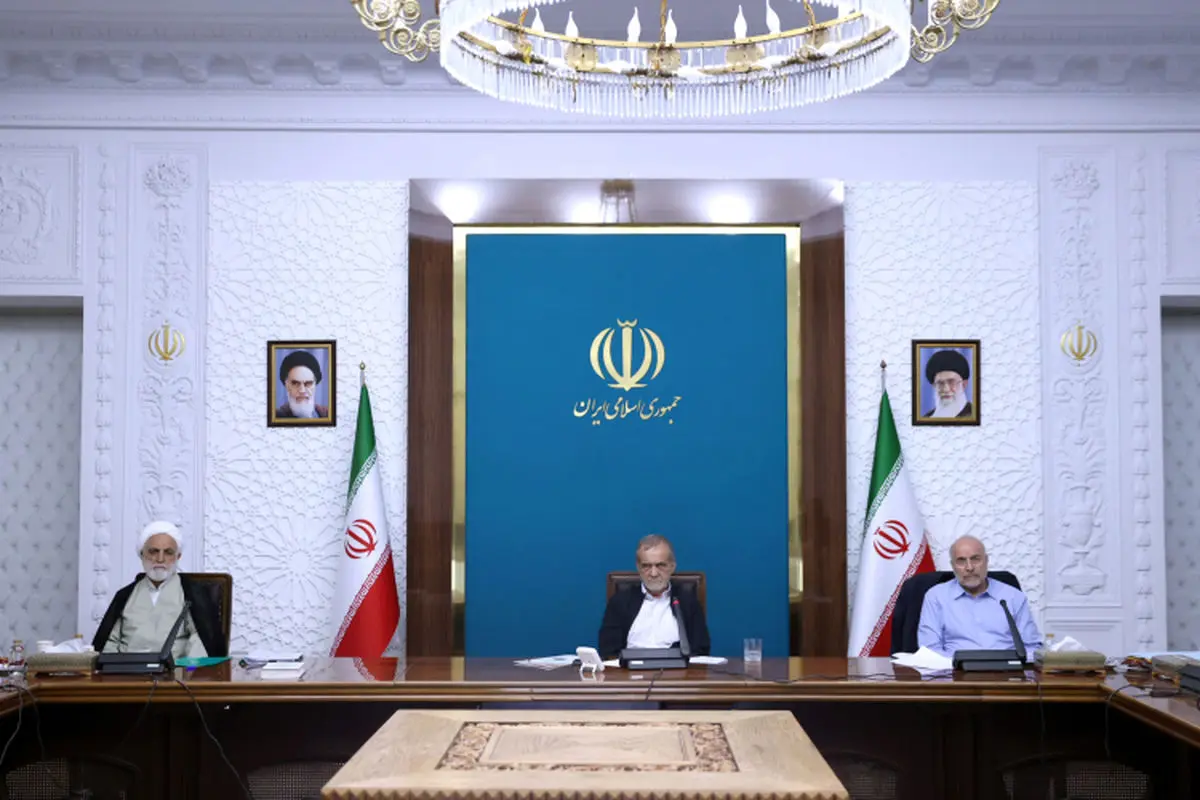 یک و نیم میلیارد دلار تسهیلات برای تامین تجهیزات نیروگاههای خورشیدی اختصاص یافت