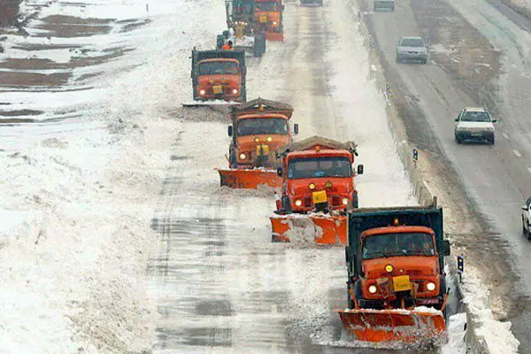 برف و باران همه کشور را فرا می‌گیرد/ آماده‌باش راهداران و ماشین‌آلات راهداری برای مقابله با سیلاب