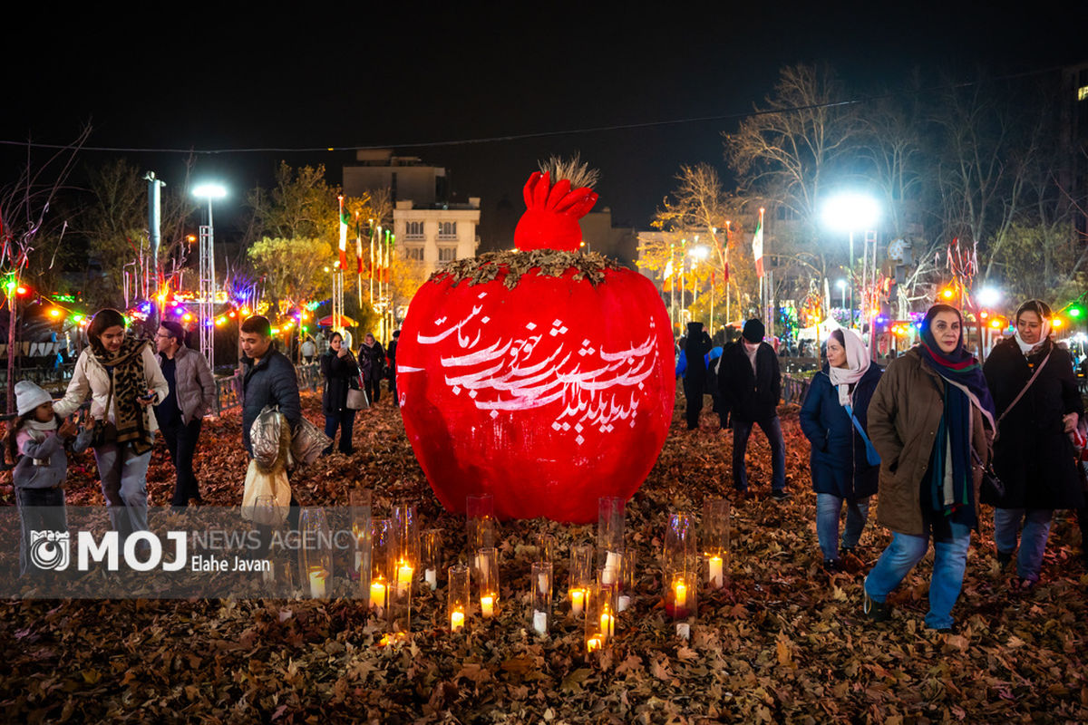 جشنواره نور در یلدای ایرانی