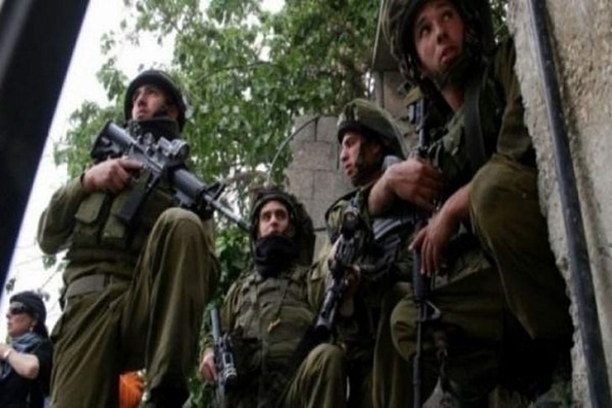 یورش صهیونیستها به کرانه باختری/۱۰ فلسطینی بازداشت شدند