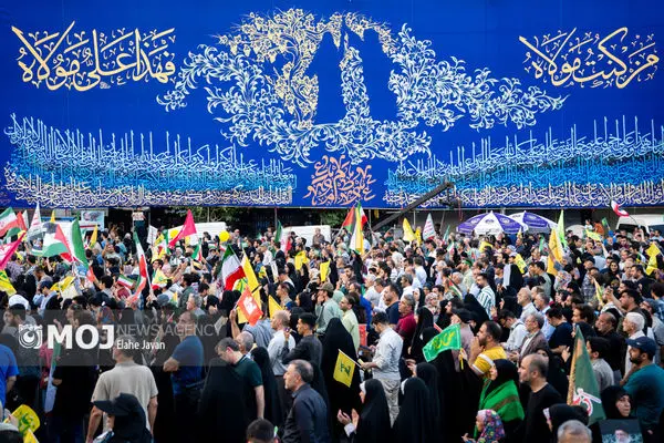 سیل مردم در عید غدیر، پیام صلابت ایران به جهان بود