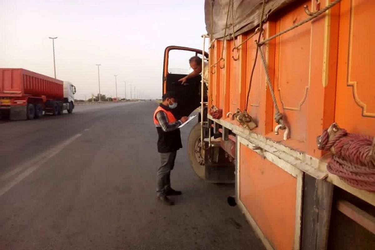 شناسایی و کشف 22 تخلف اضافه تناژ در جاده های بوشهر