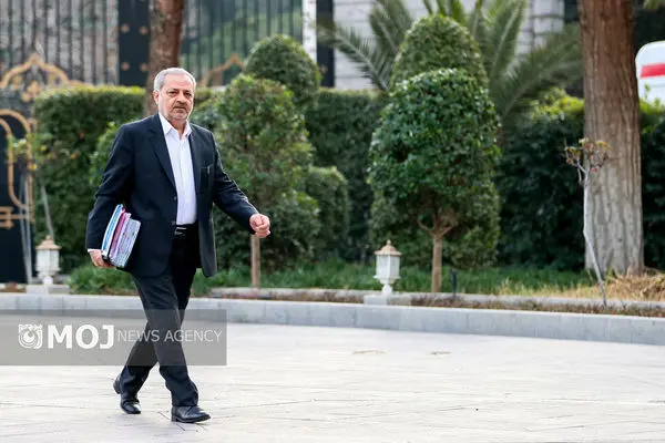 در اجرای طرح توزیع شیر مدارس به چالش برخوردیم