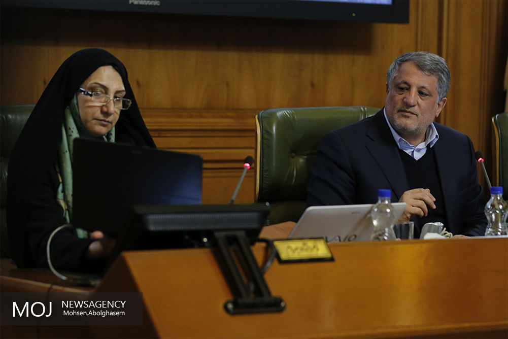 اختیارات شورای شهر تهران در اتوبوسرانی به شهرداری تهران واگذار شد