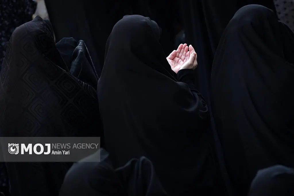 اقامه نماز باران در آستان مقدس امامزاده صالح تجریش (ع)