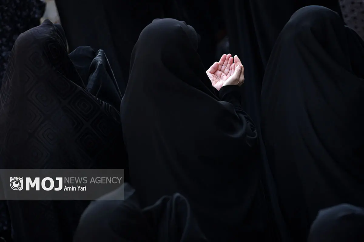 اقامه نماز باران در آستان مقدس امامزاده صالح تجریش (ع)