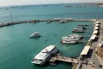 ترددهای مسافربری دریایی از بندرعباس به قشم و هرمز متوقف شد