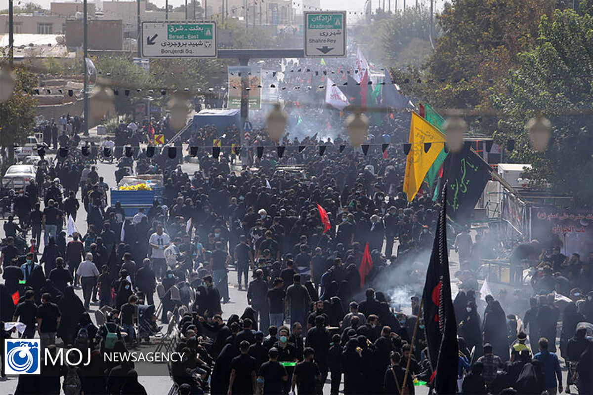 مراسم پیاده‌روی جاماندگان اربعین در تهران