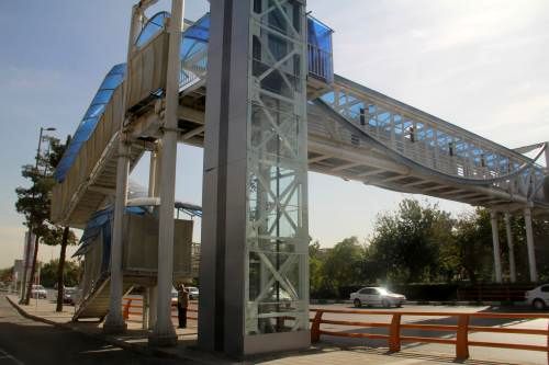 ده دستگاه آسانسور روی پنج پل عابر پیاده در مشهد احداثشد