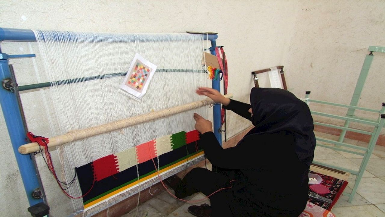صدور 42 پروانه تولید انفرادی و کارگاهی صنایع دستی در گرمی 