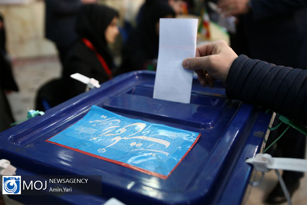 دارندگان شناسنامه بدون عکس می توانند در انتخابات شرکت کنند